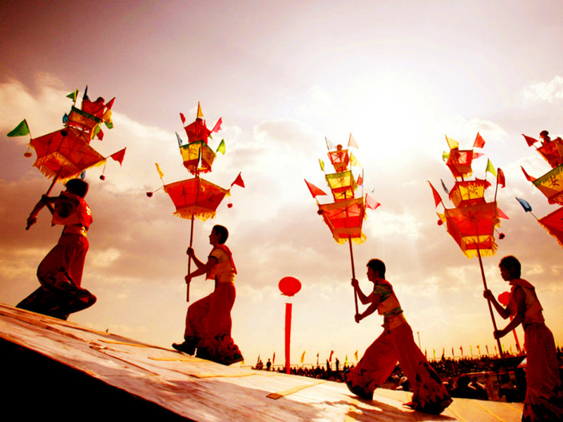 弘揚(yáng)祖國(guó)傳統(tǒng)文化，不過(guò)“洋節(jié)”