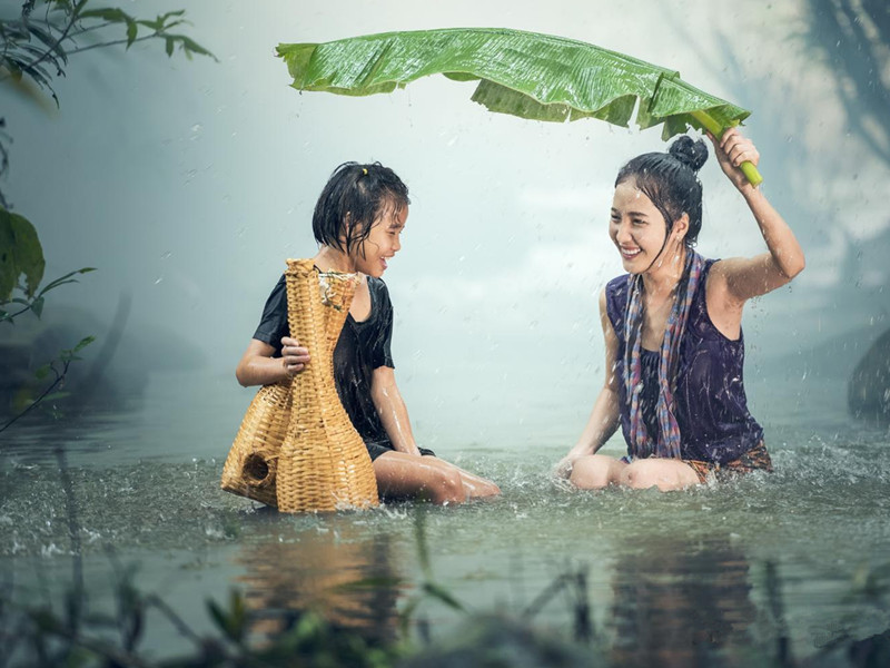 歲月無(wú)情，我們更要學(xué)會(huì)珍惜和感恩